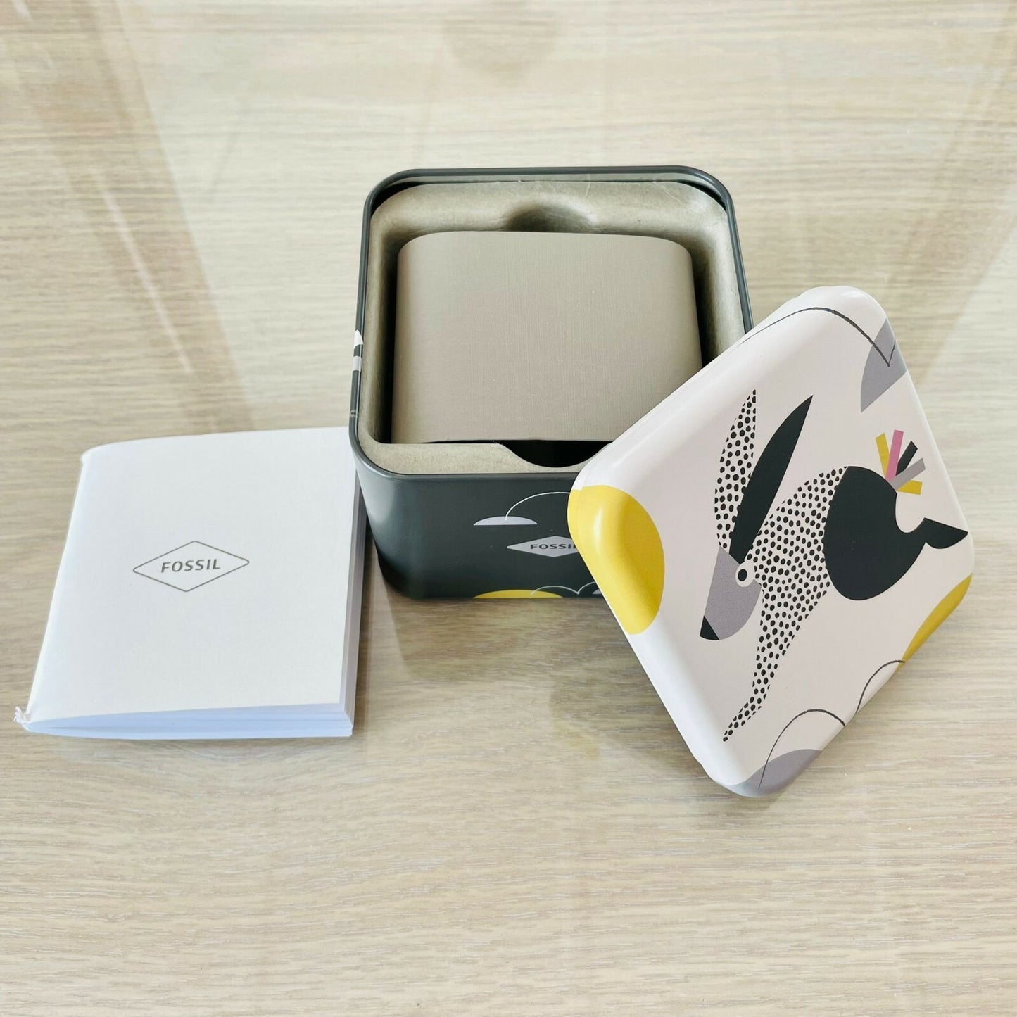 Genuine Fossil Tin Watch Storage Box + Manual