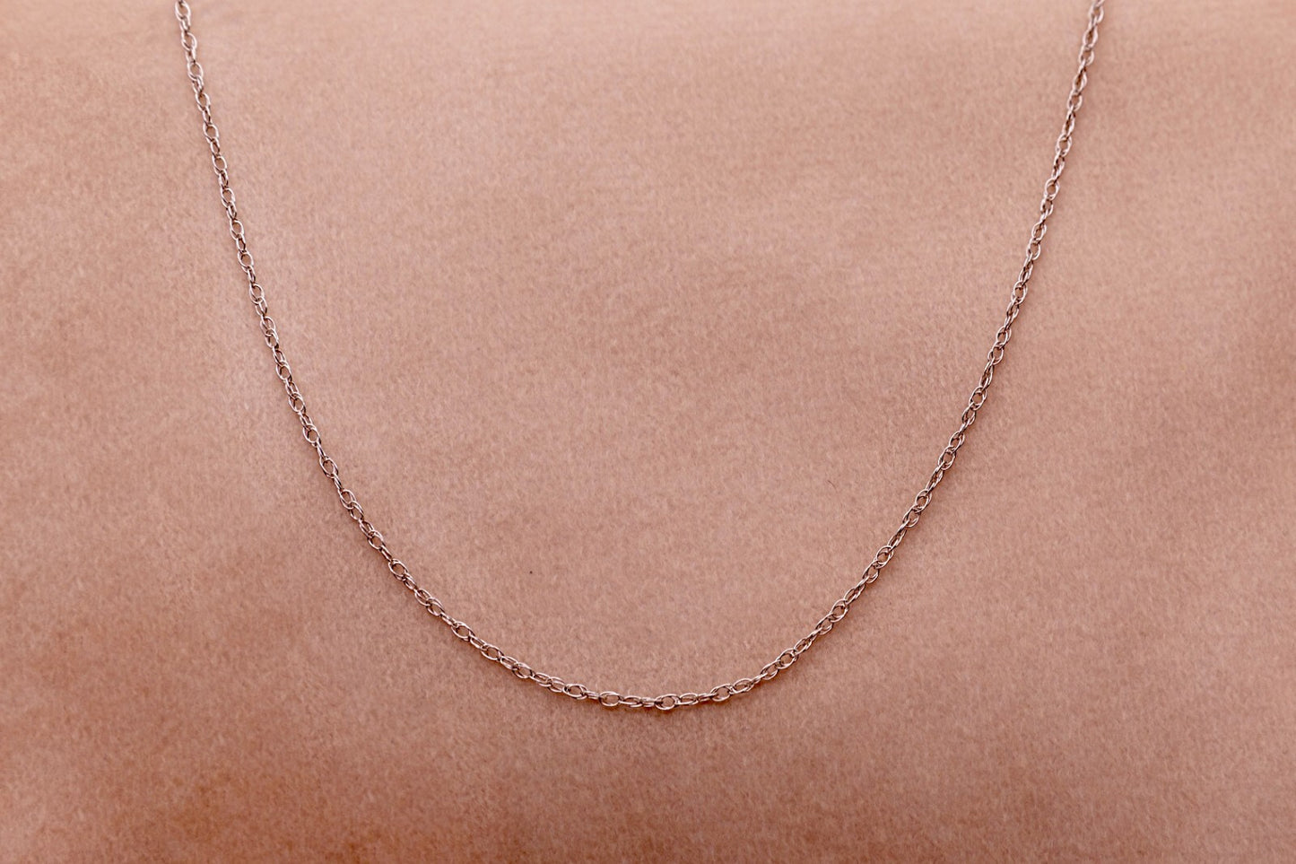 Ladies 18 inch 9ct White Gold 1mm Filed Curb Chain