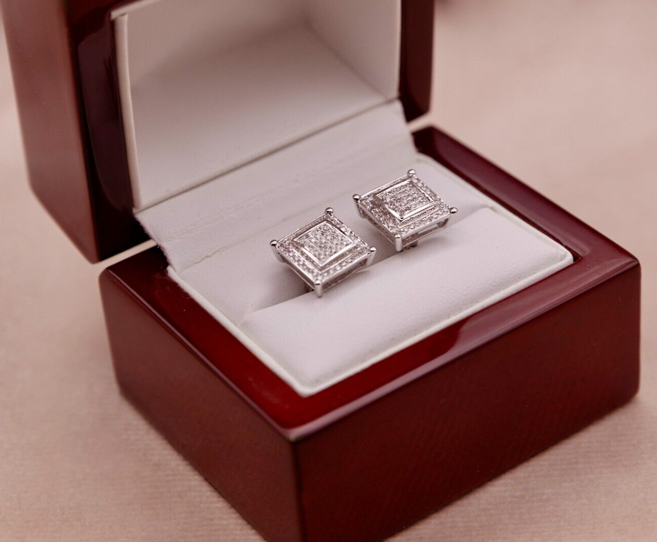 White Gold Diamond Stud Earrings 18ct