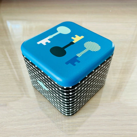 Genuine Fossil Tin Watch Storage Box + Manual