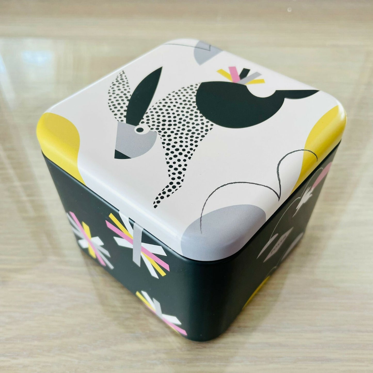 Genuine Fossil Tin Watch Storage Box + Manual