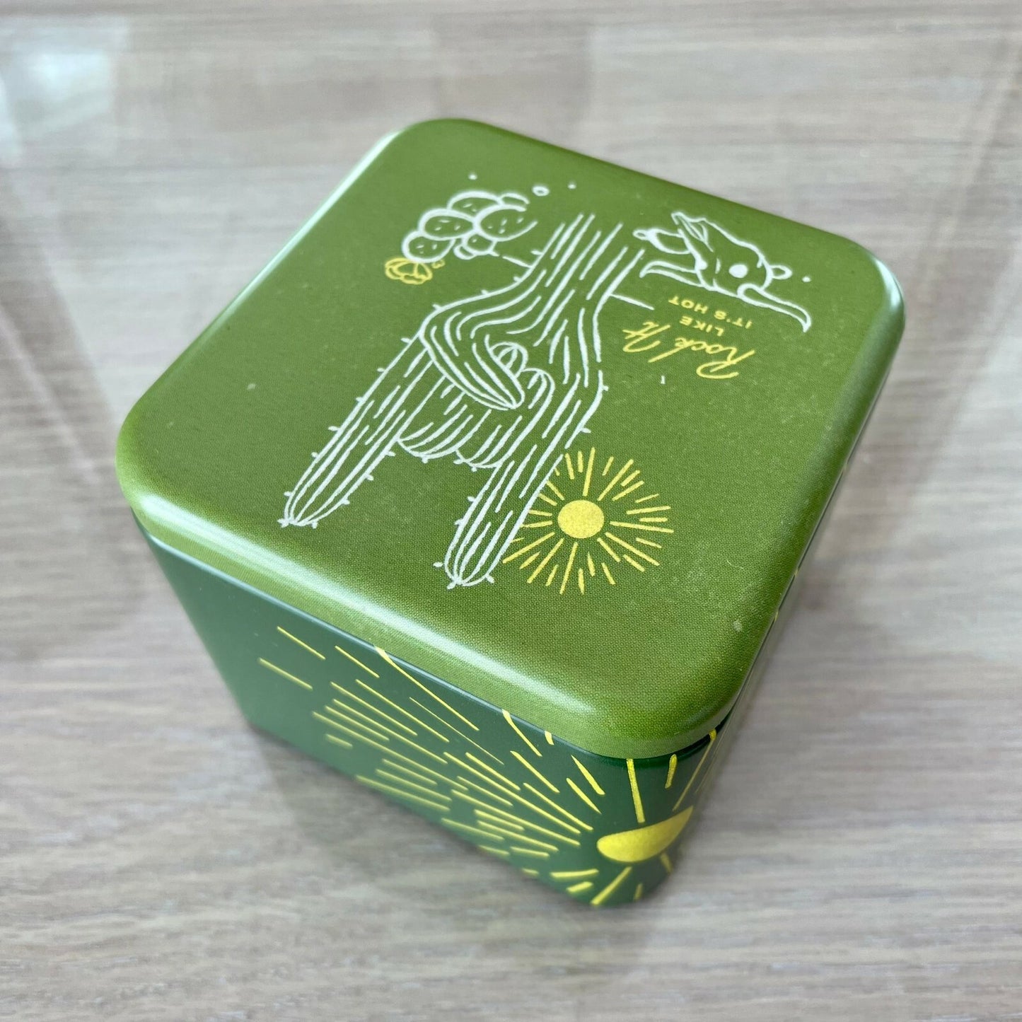 Genuine Fossil Tin Watch Storage Box + Manual