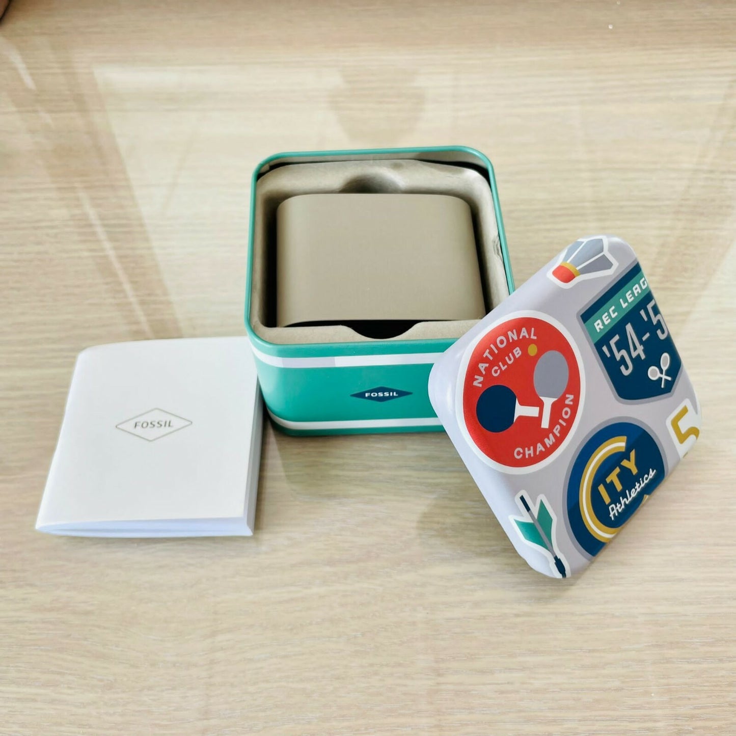 Genuine Fossil Tin Watch Storage Box + Manual