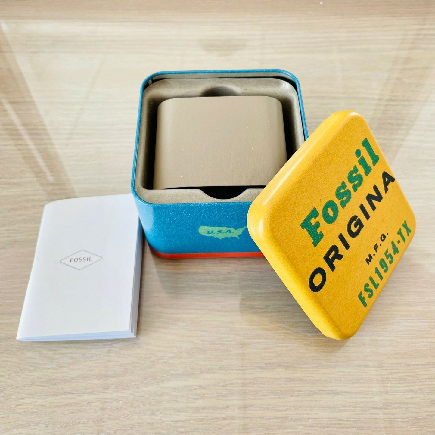 Genuine Fossil Tin Watch Storage Box + Manual