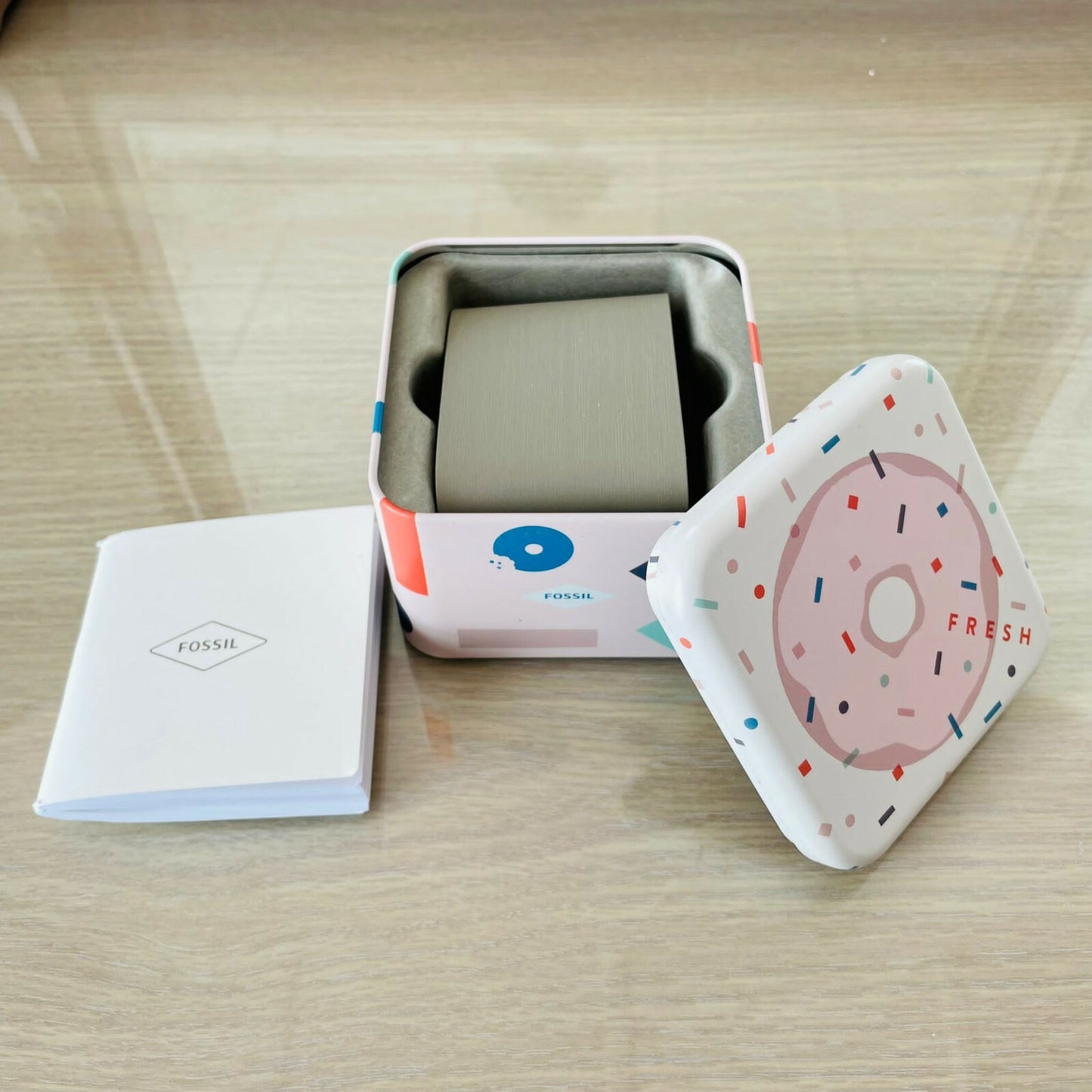 Genuine Fossil Tin Watch Storage Box + Manual