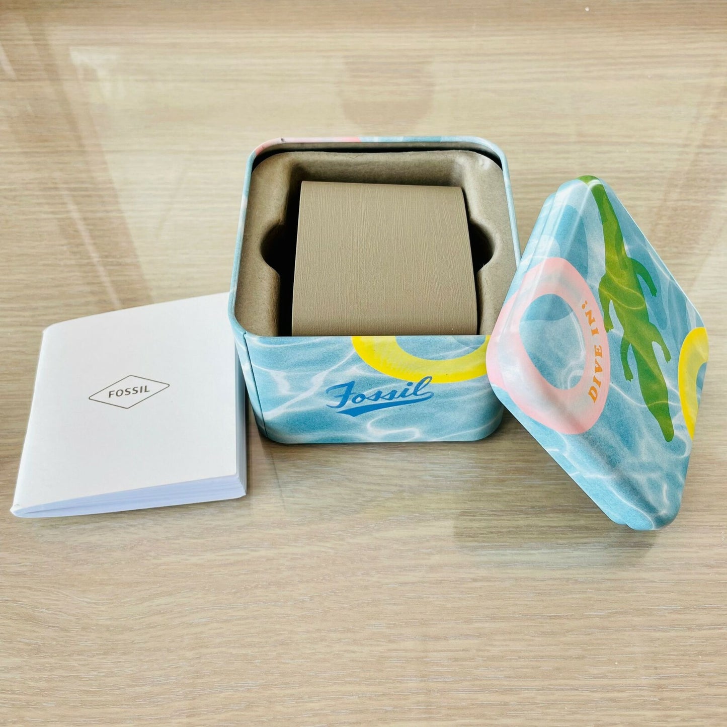 Genuine Fossil Tin Watch Storage Box + Manual