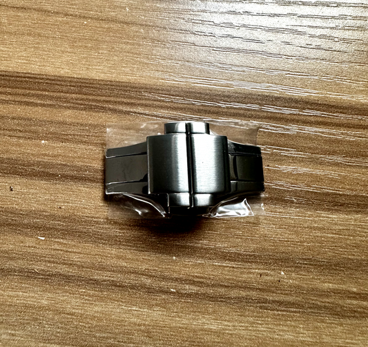 emporio armani meccanico watch clasp in silver tone