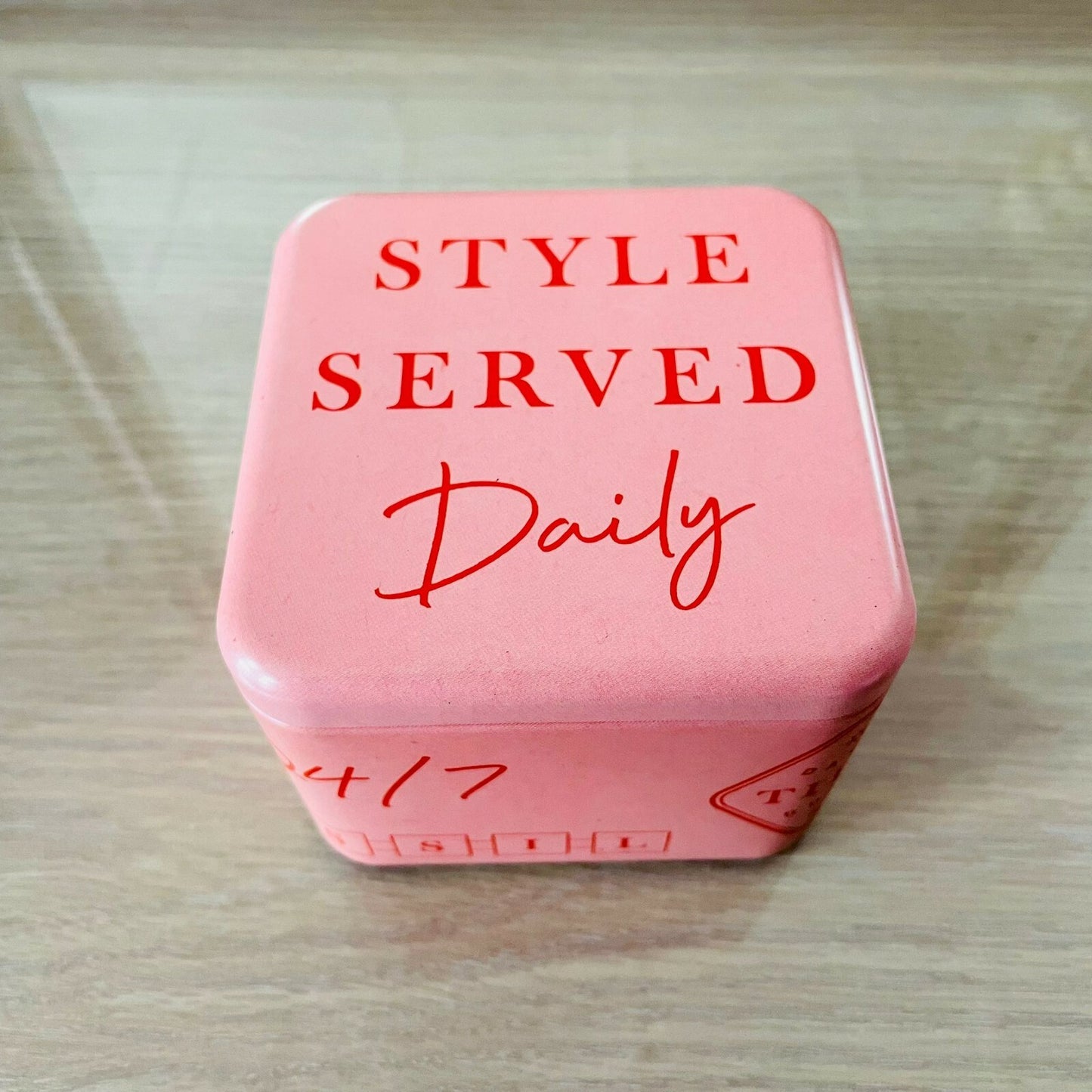 Genuine Fossil Tin Watch Storage Box + Manual