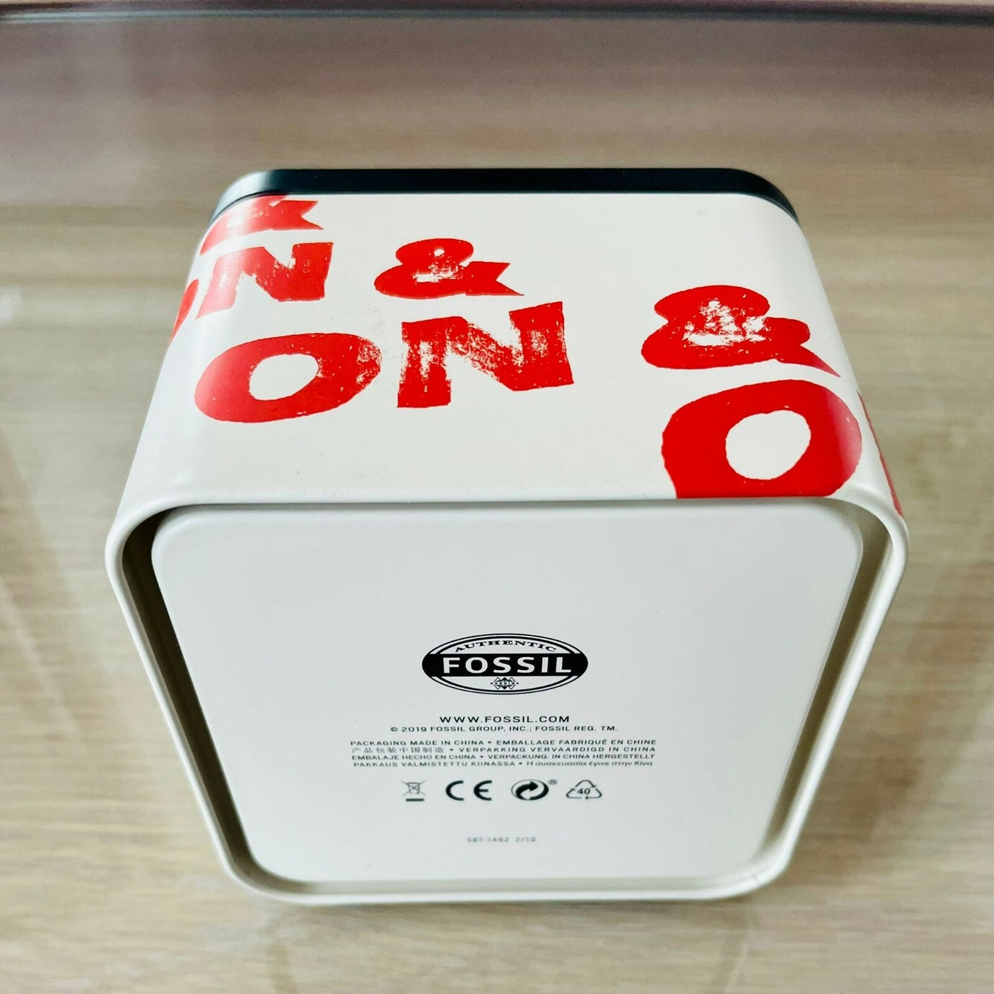 Genuine Fossil Tin Watch Storage Box + Manual