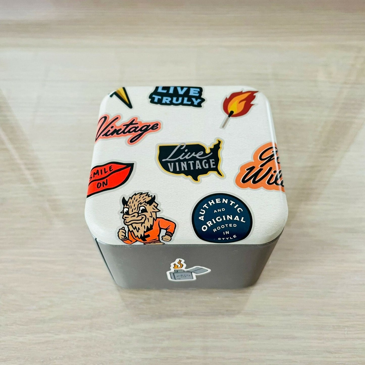 Genuine Fossil Tin Watch Storage Box + Manual