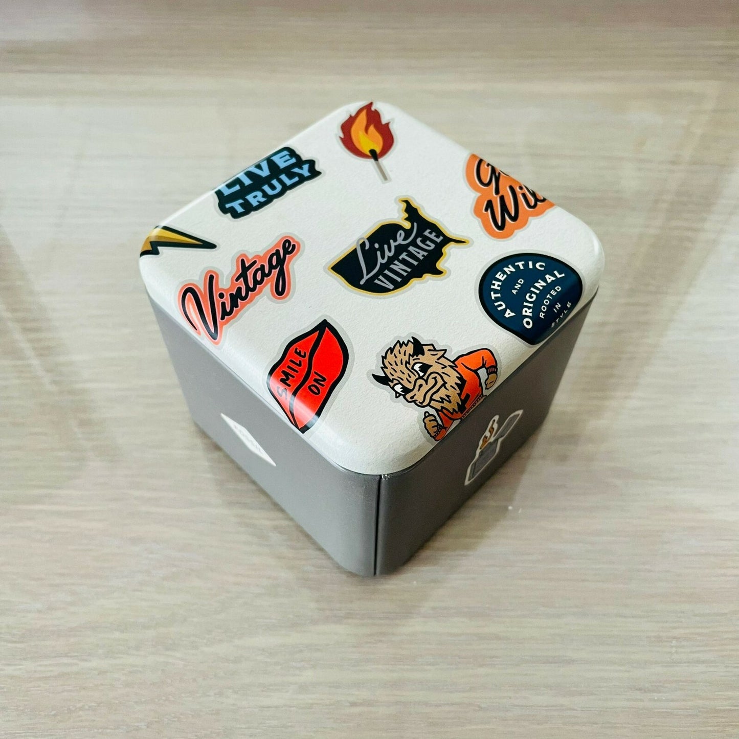 Genuine Fossil Tin Watch Storage Box + Manual