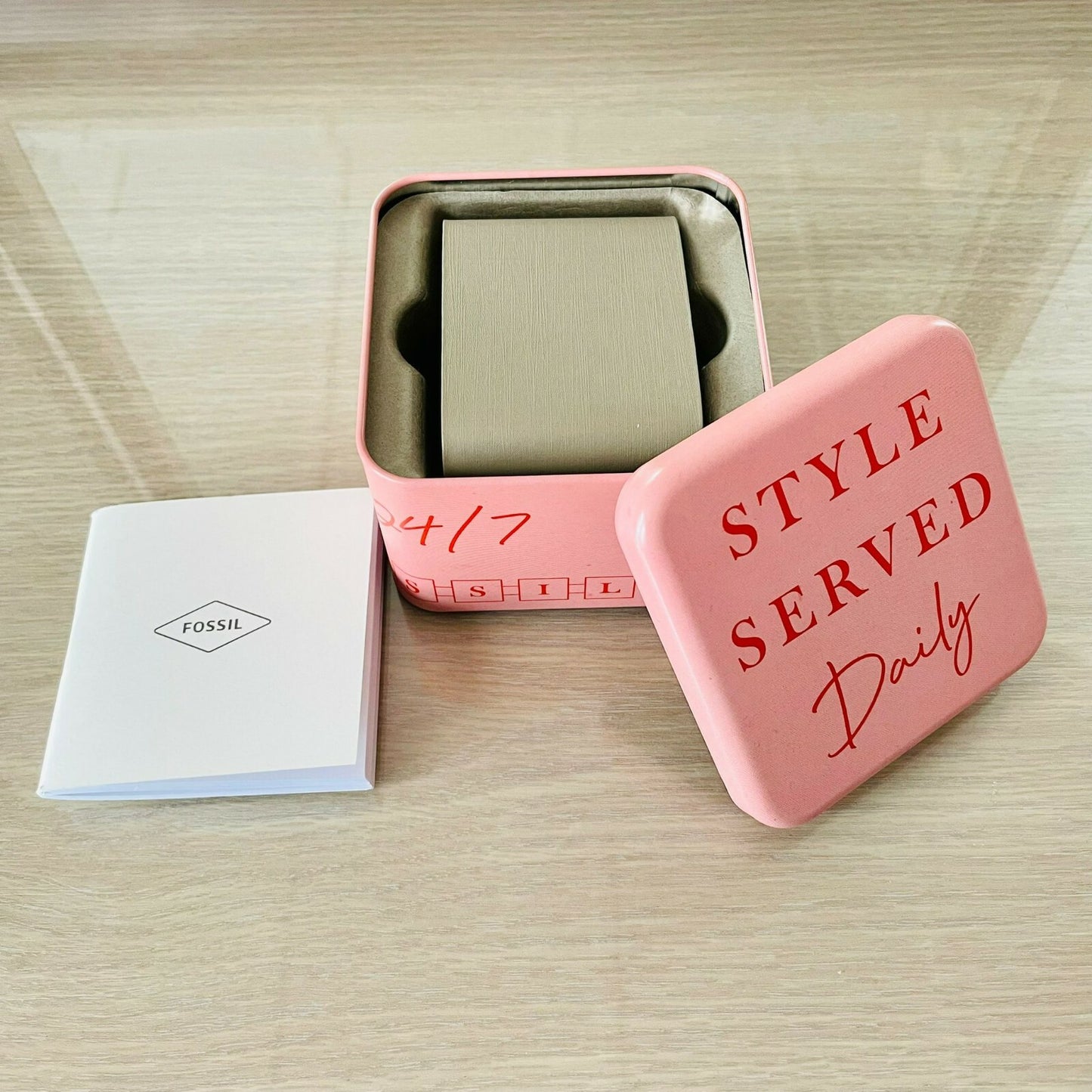 Genuine Fossil Tin Watch Storage Box + Manual