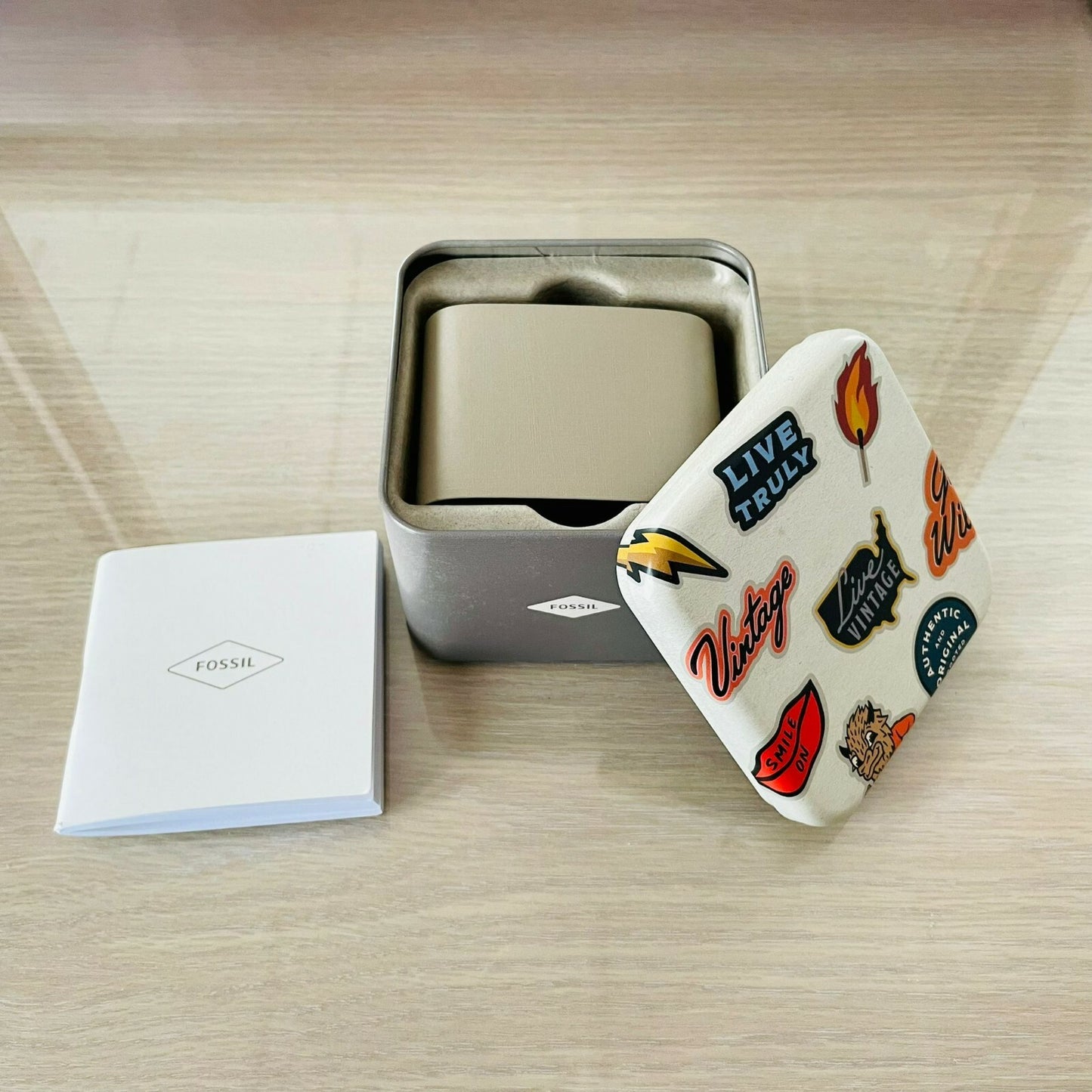 Genuine Fossil Tin Watch Storage Box + Manual