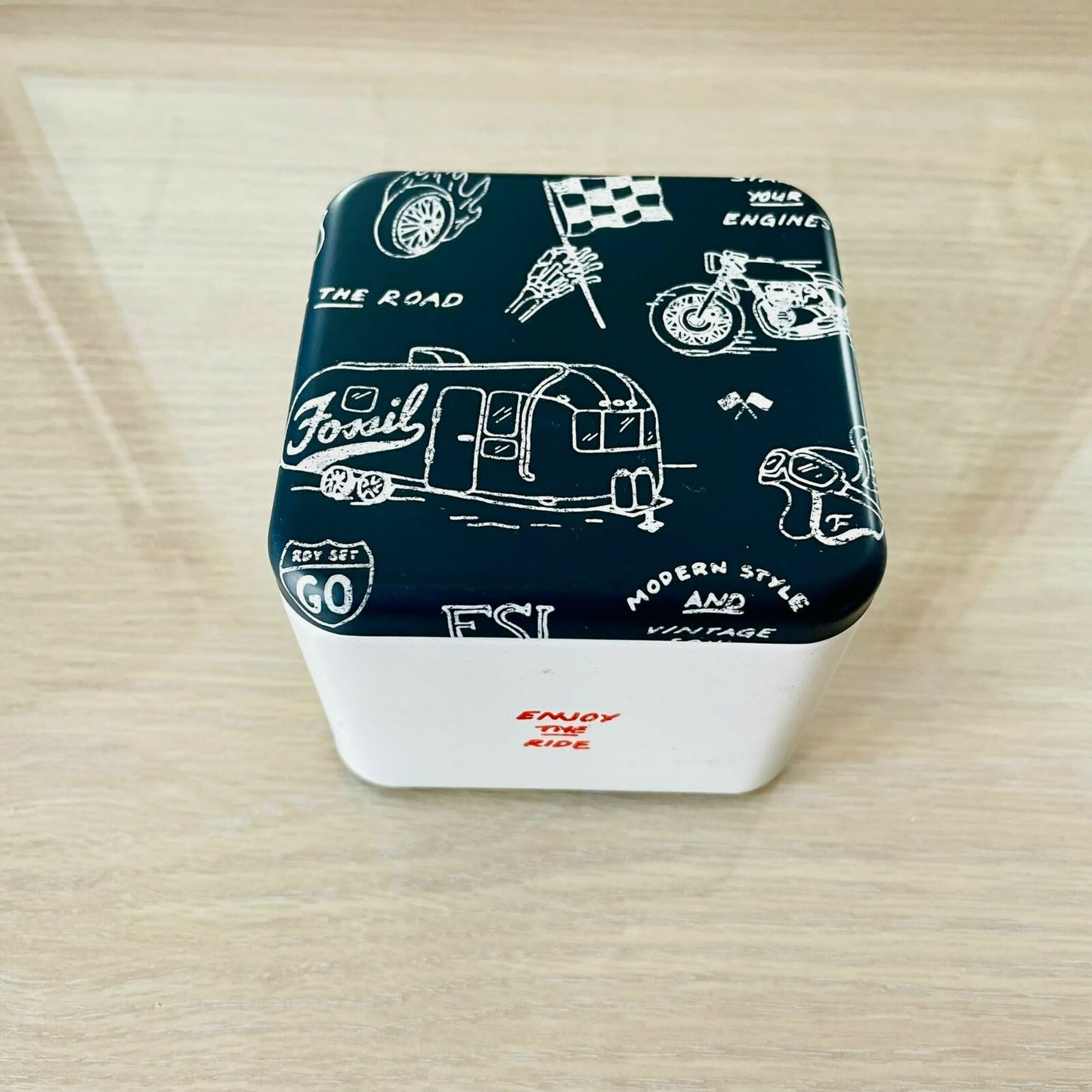 Genuine Fossil Tin Watch Storage Box + Manual