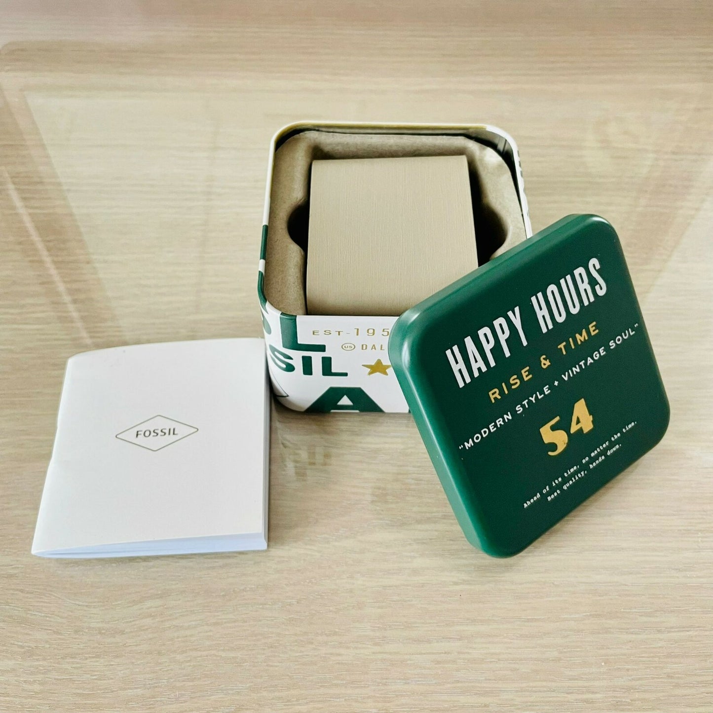 Genuine Fossil Tin Watch Storage Box + Manual