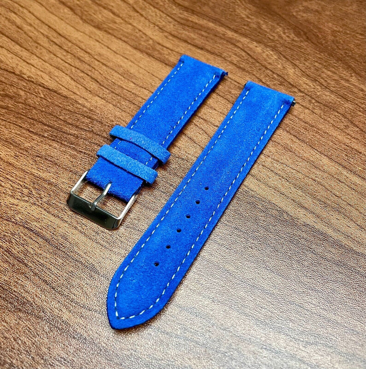 Correa de reloj de piel de ante gris, negra, azul, roja, morada y verde, con cierre rápido, 20-22 mm