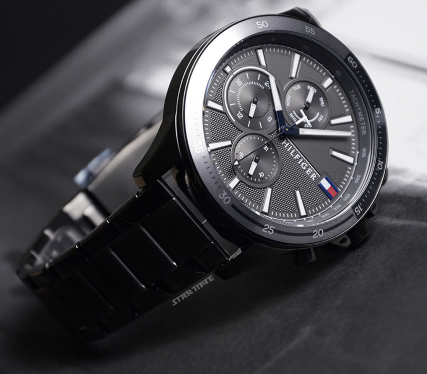 Tommy Hilfiger Mens Plated Grey Steel Bank Watch 1791719