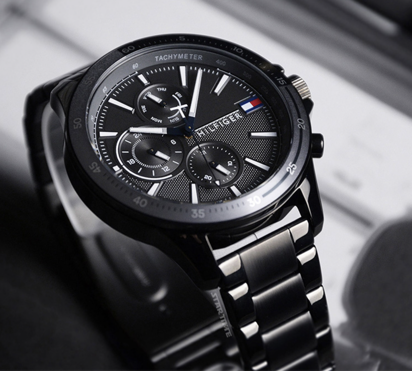 Tommy Hilfiger Mens Plated Grey Steel Bank Watch 1791719