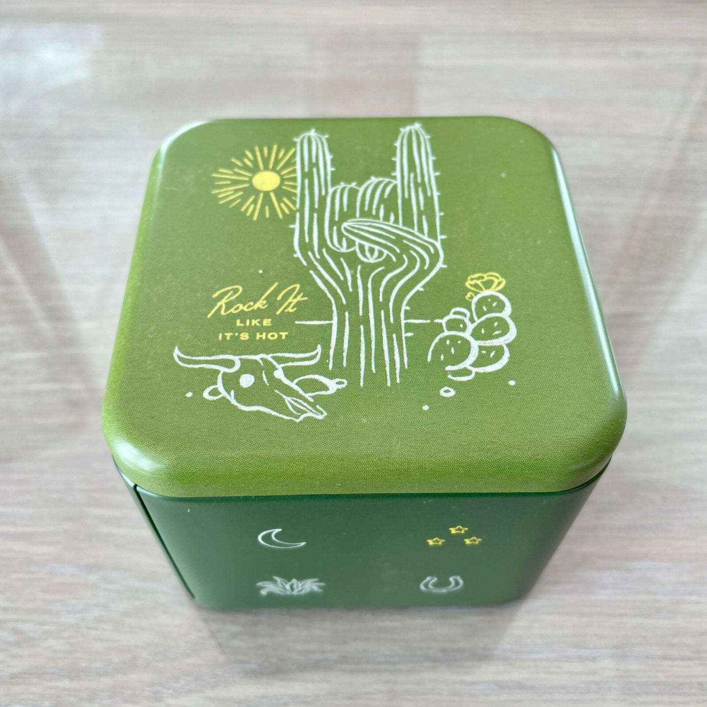 Genuine Fossil Tin Watch Storage Box + Manual