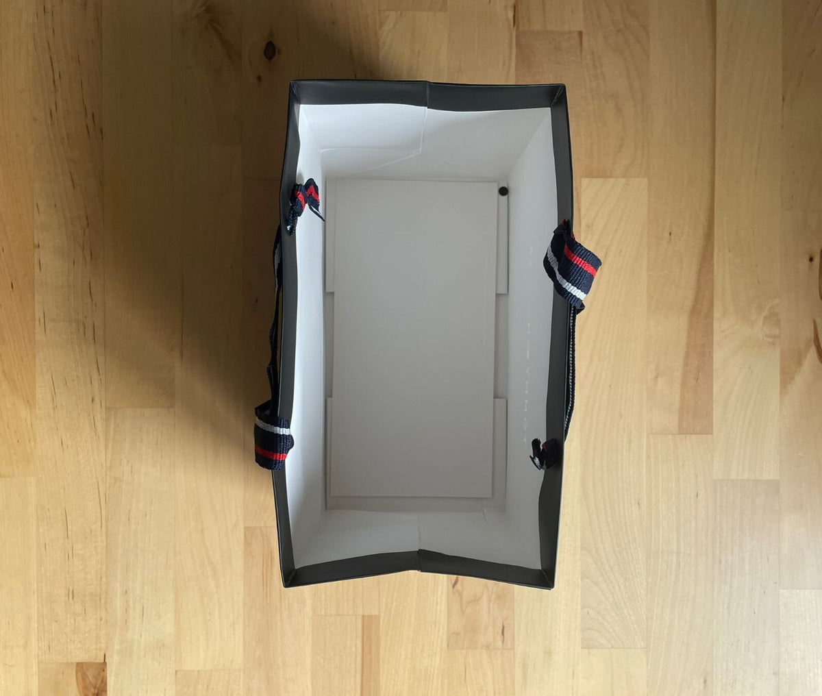 Nueva bolsa de presentación de regalo Tommy Hilfiger