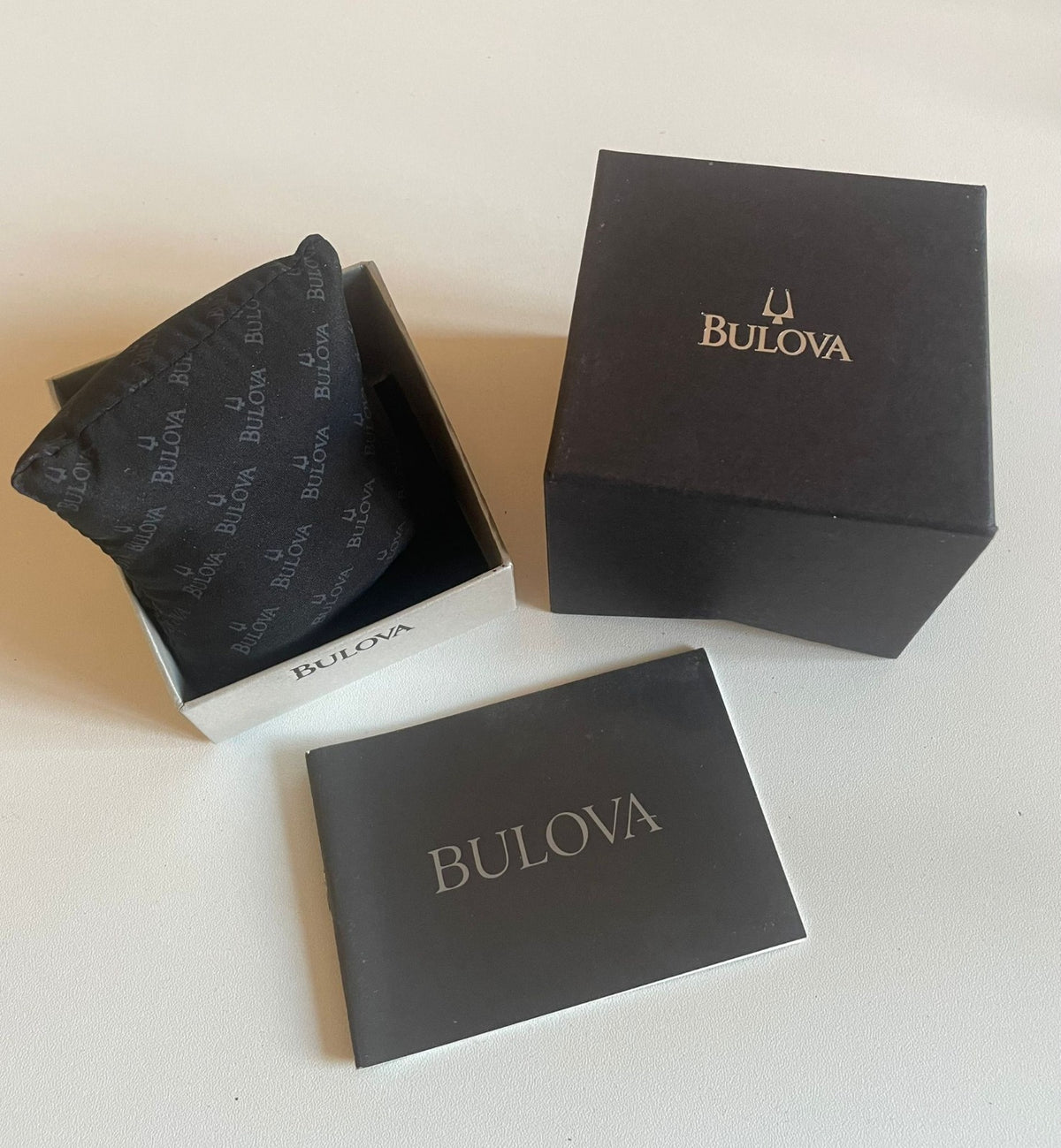 Caja de presentación para reloj/joyero Bulova