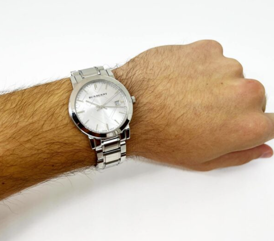 Auténtico reloj Burberry unisex The City con estampado de cuadros BU9000