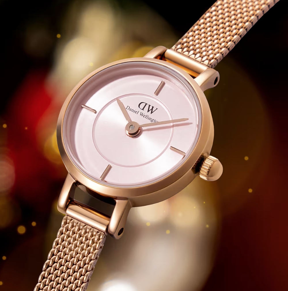 Daniel Wellington DW00100743 Petite Mini Melrose Rose Gold 19mm Womens Watch