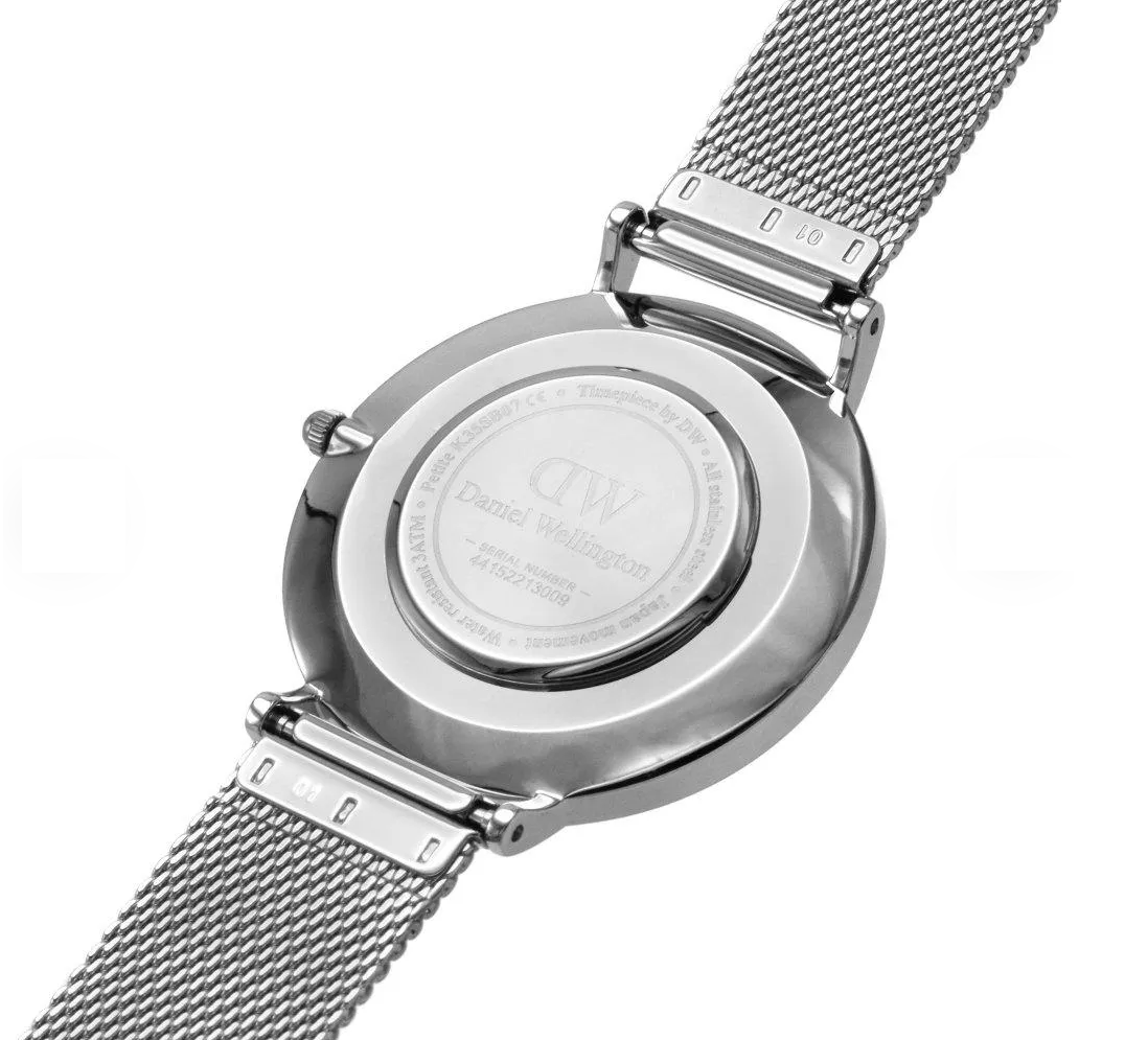 Reloj de cuarzo clásico Daniel Wellington Petite Sterling de acero inoxidable DW00100304