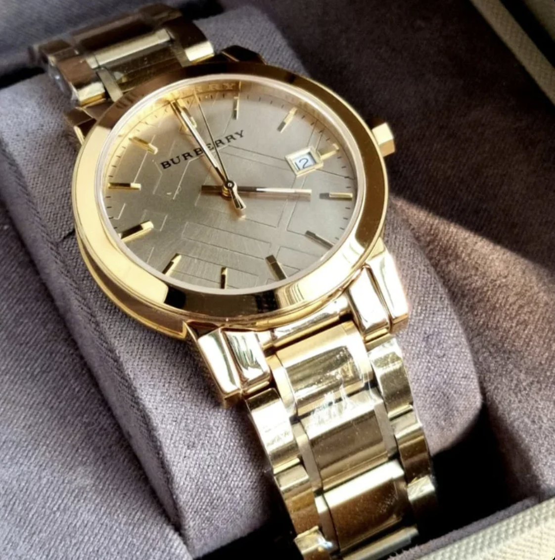 Burberry Swiss Made Unisex Champagne Dial Gold Bracelet Watch BU9033